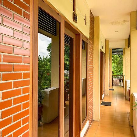 Urbanview Sasono Putro Condoongcatur By Reddoorz Kejayan Экстерьер фото